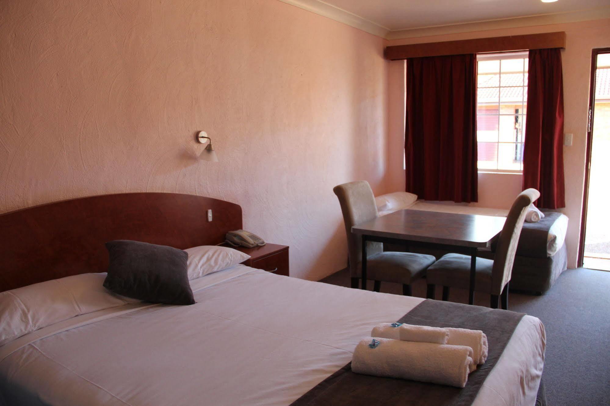 Childers Gateway Motor Inn Eksteriør billede